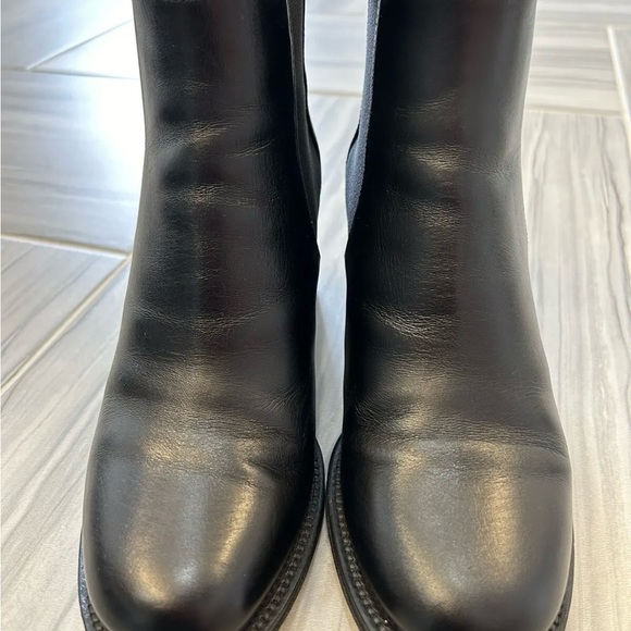 SOLD CHANEL black leather ankle boots size logo 38.5 8.5 - Picture 2 of 11
